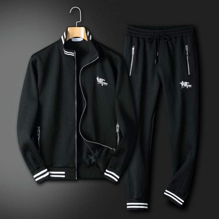 Picture of Dior Sweater Suits _SKUDiorM-4XL24cn20238578